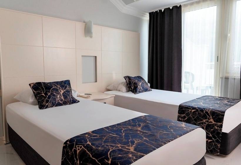 ファミリールーム, Rox Resort