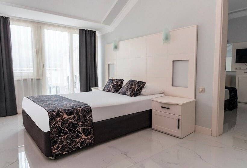 ファミリールーム, Rox Resort