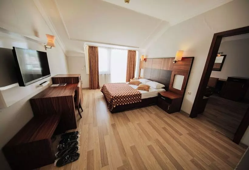 ファミリールーム, Rox Resort