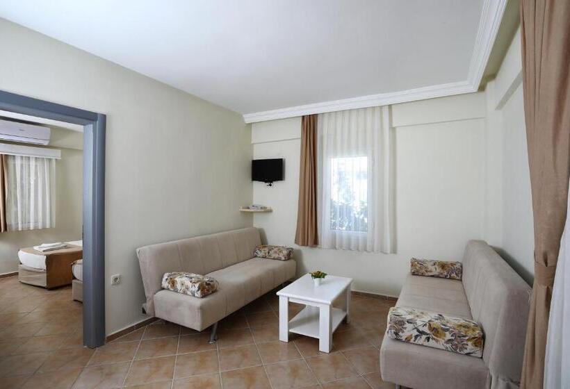 غرفة عائلية, Summer Garden Suites Beach