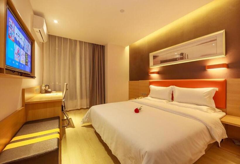 디럭스 룸 킹사이즈 침대, 7days Premium Chengdu East Railway Station Subway Station Branch