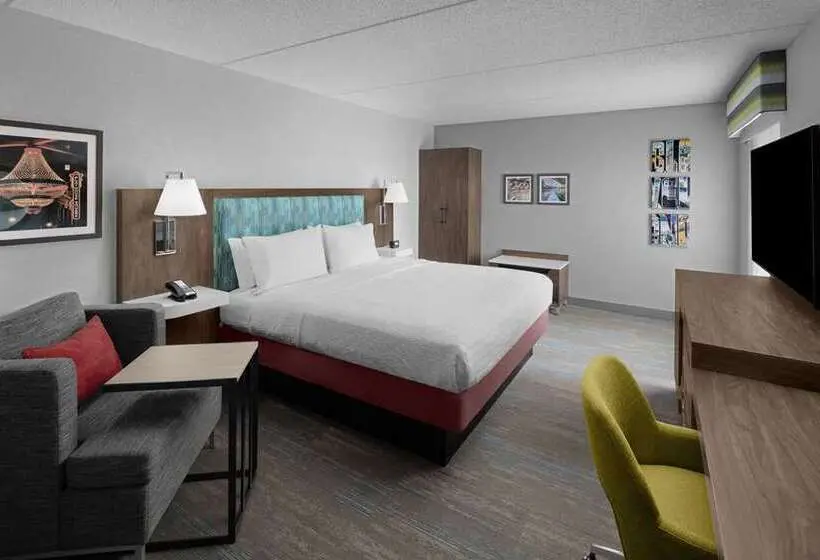 キングサイズベッドのスタンダードルーム, Hampton By Hilton Olsztyn