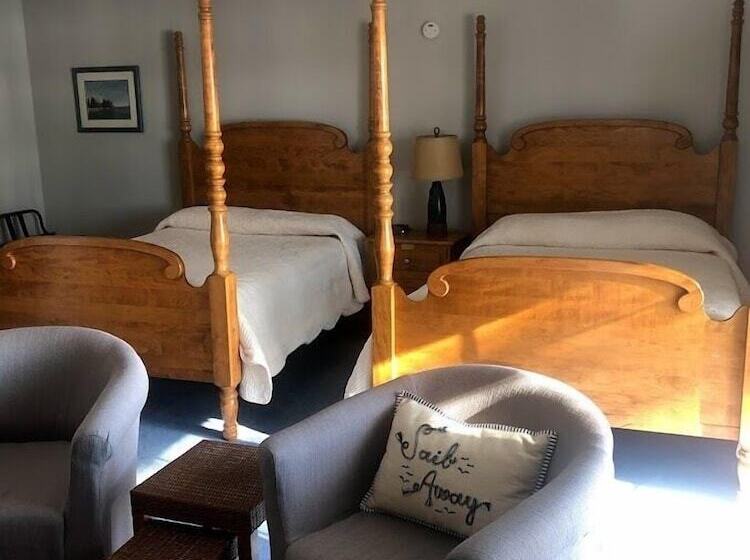 غرفه قياسيه سريرين مزدوجين, Lakeside Bed & Breakfast