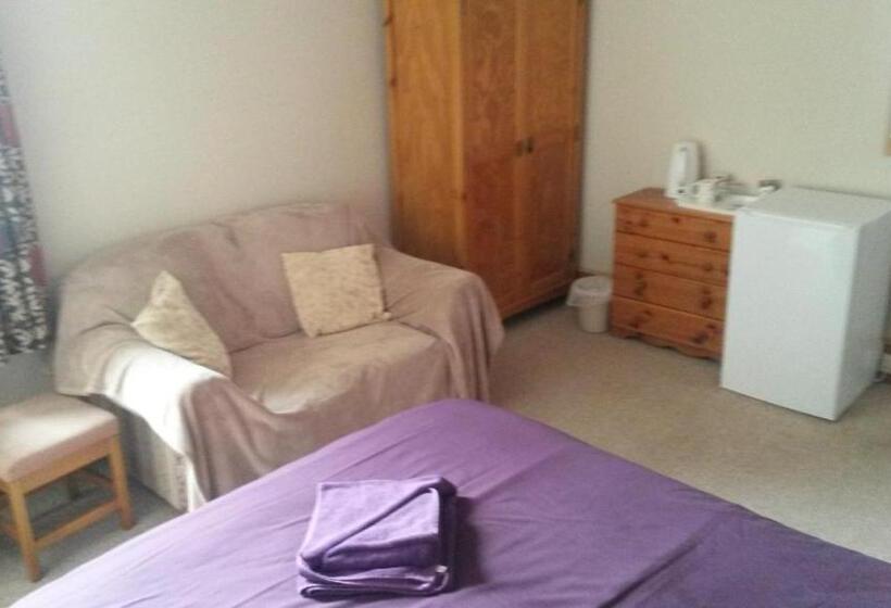 غرفة قياسية, Station View Guest House