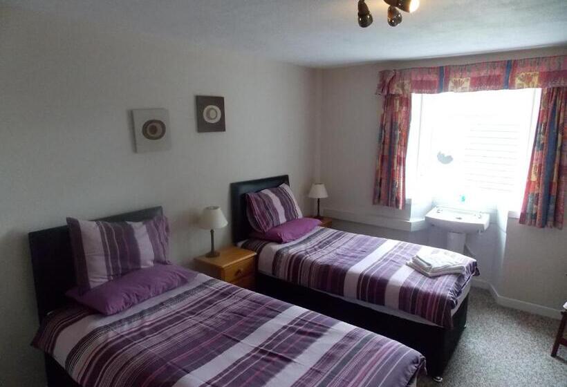 غرفة قياسية حمام مشترك, Station View Guest House