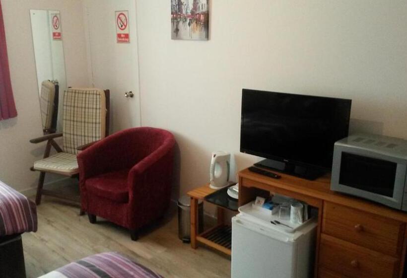 غرفة قياسية حمام مشترك, Station View Guest House