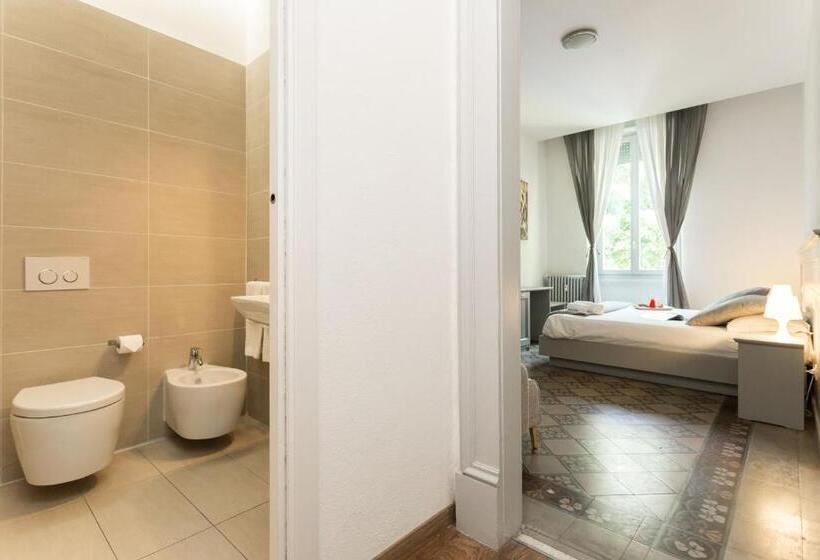 اتاق سوپریور, The Leoncino