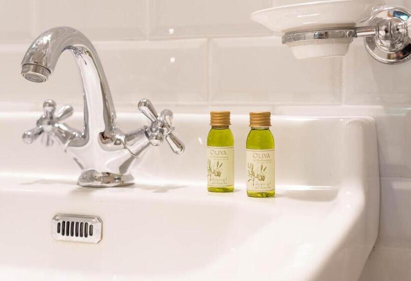 سوییت جونیور, The Leoncino