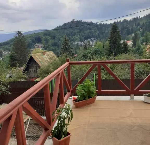 سوییت خانوادگی, Casa Insorita