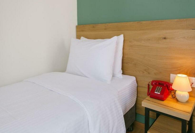 اتاق استاندارد یک نفره, Intourist Kazbegi