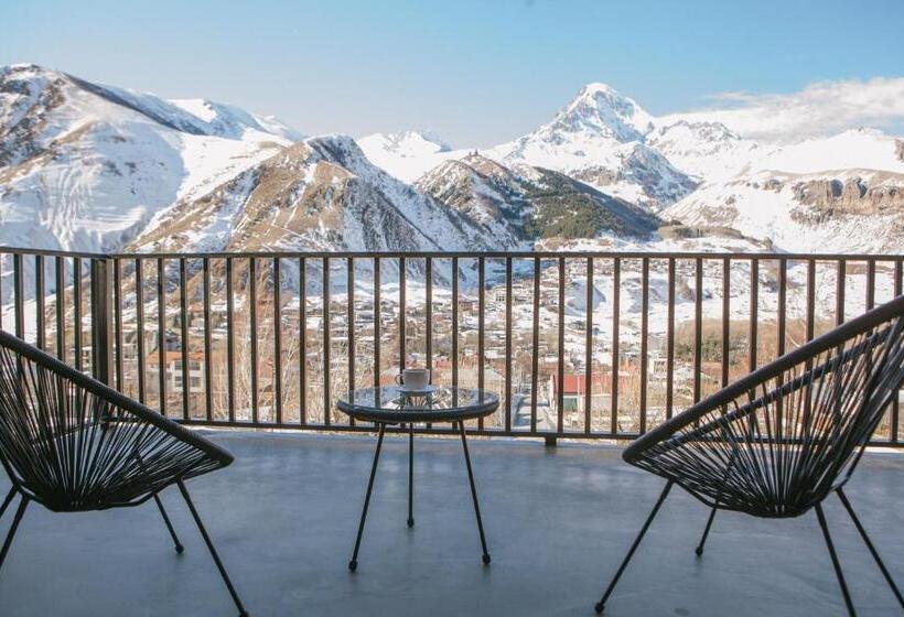 اتاق استاندارد با تخت بزرگ, Intourist Kazbegi