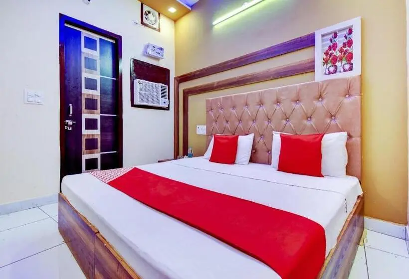 Basic Yhden Hengen Huone, Oyo 72793  Sarovar