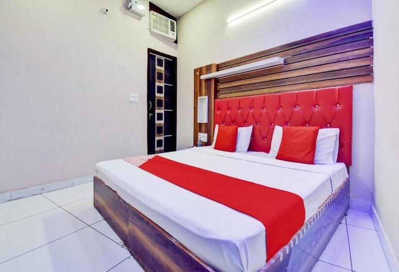 חדר יחיד בסיסי, Oyo 72793  Sarovar