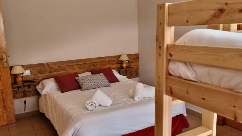 Четырехместный Номер Стандарт, Hostal Rural Cal Xic Saldes