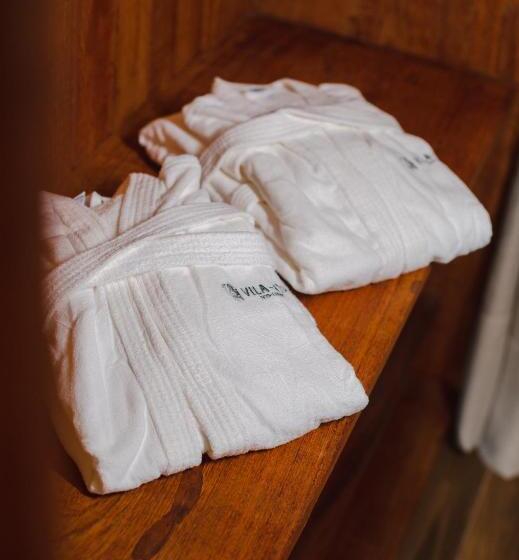 جناح عائلي, Vila Aty Lodge