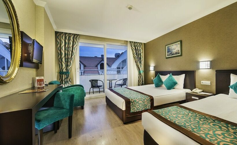 4인용 스탠다드 룸, Catamaran Quality Times