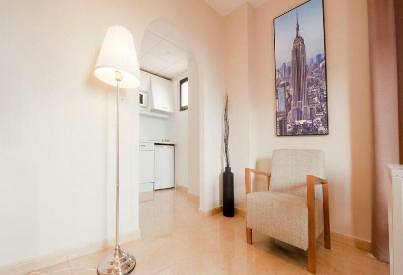 带露台的套间, Fuengirola Beach Apartamentos Turisticos