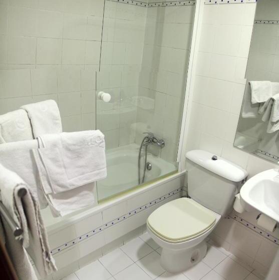 اتاق استاندارد یک نفره, Hostal Arlanzón