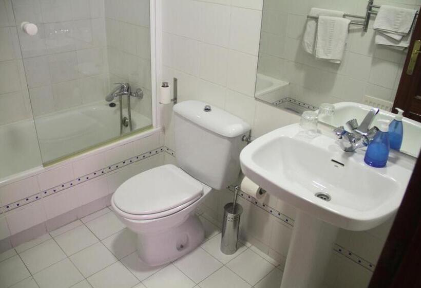 اتاق استاندارد, Hostal Arlanzón