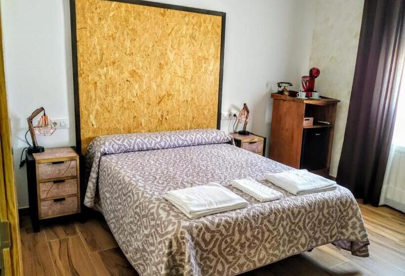 スーペリアールーム, Hostal Restaurante La Mancha