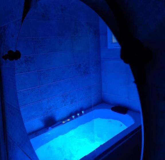 ハイドロマッサージバス付きスイート, Hostal Restaurante La Mancha