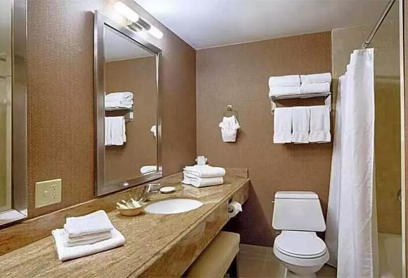 اتاق لوکس, Cape Cod Irish Village The Emerald Resort