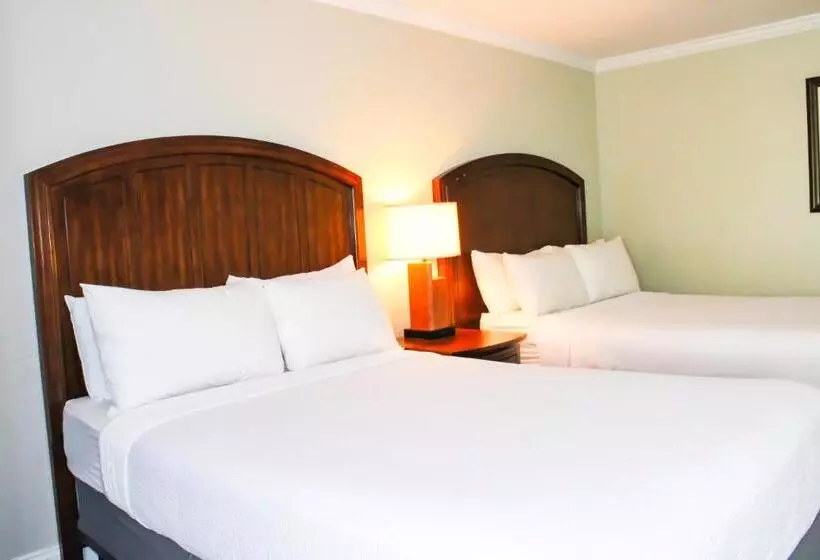 اتاق استاندارد, Cape Cod Irish Village The Emerald Resort