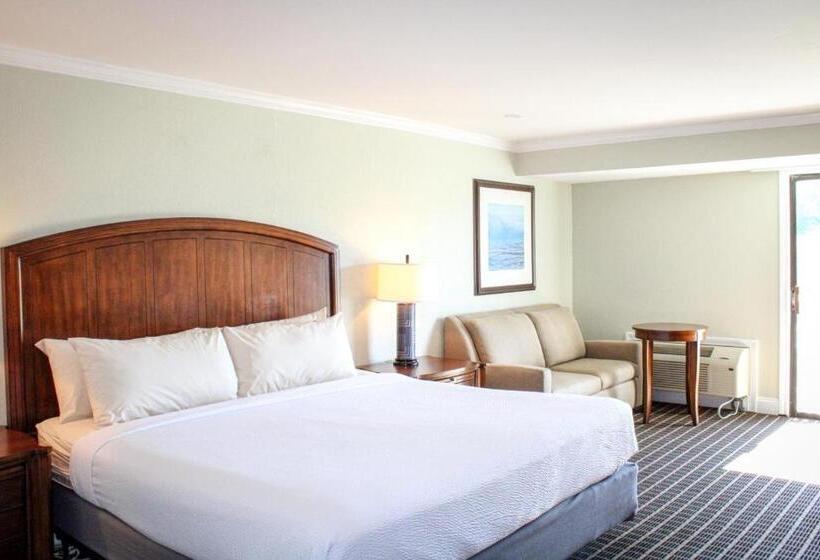 디럭스 룸 킹사이즈 침대, Cape Cod Irish Village   The Emerald Resort