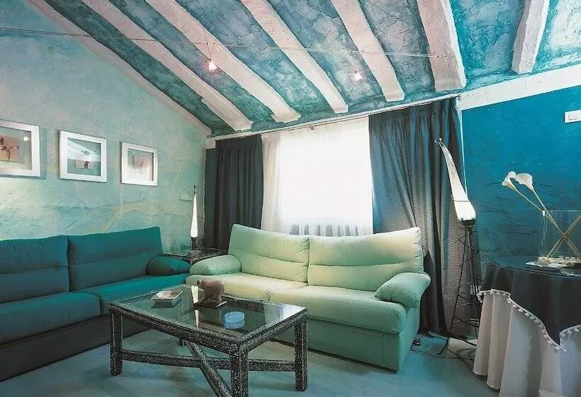 سوییت, Casona Camino Real De Selores