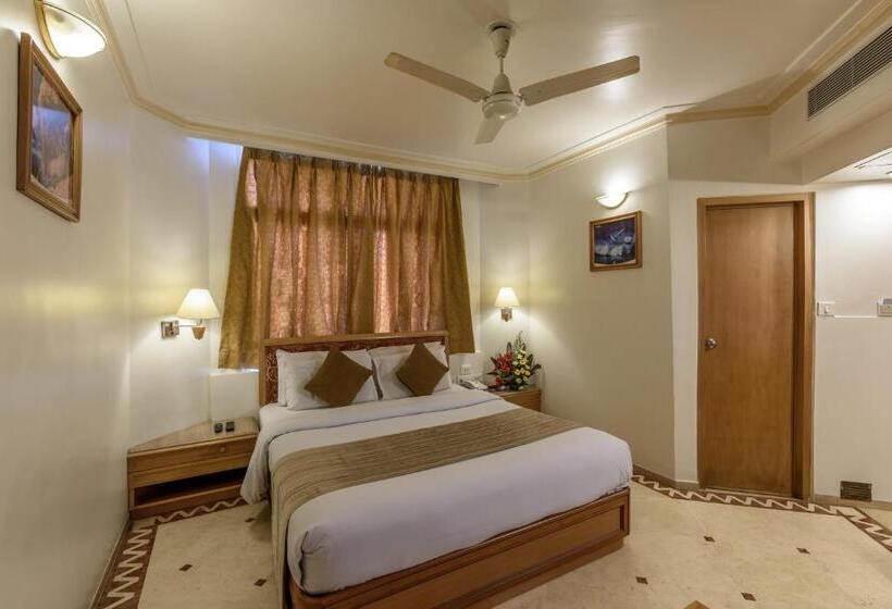 Номер Deluxe, Comfort Inn President Near Ahmedabad Junction Station