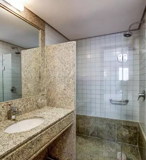 سوییت لوکس, Comfort Suites Brasilia