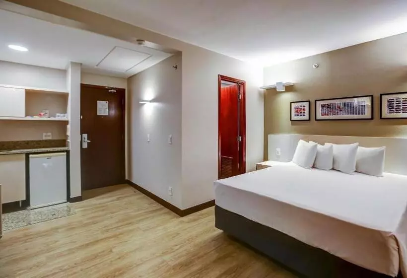 سوییت لوکس, Comfort Suites Brasilia
