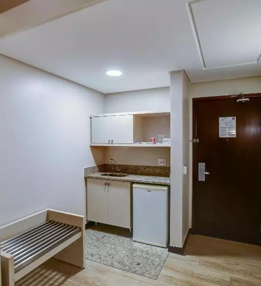سوییت لوکس, Comfort Suites Brasilia