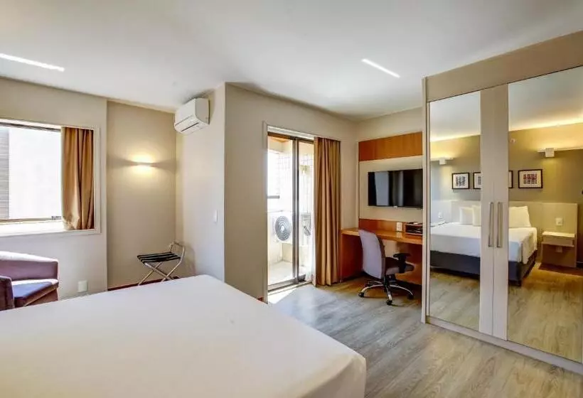 سوییت لوکس, Comfort Suites Brasilia