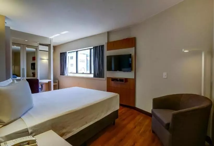 سوییت سوپریور, Comfort Suites Brasilia