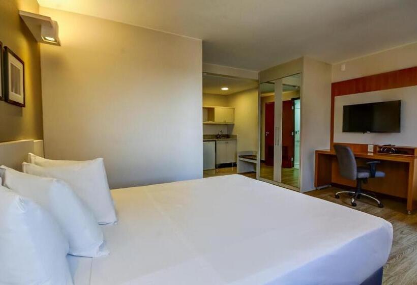 스탠다드 스튜디오, Comfort Suites Brasilia