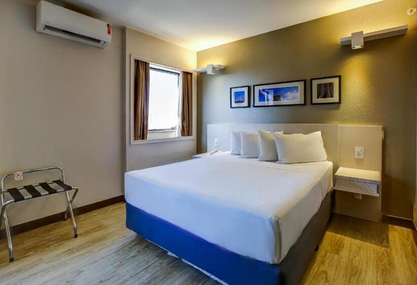 スタンダードスタジオ, Comfort Suites Brasilia