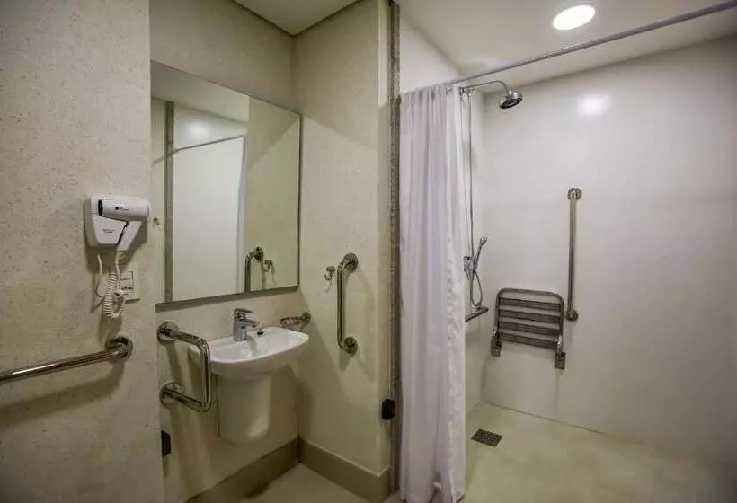 استودیوی استاندارد, Comfort Suites Brasilia