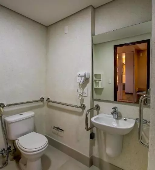 استودیوی استاندارد, Comfort Suites Brasilia