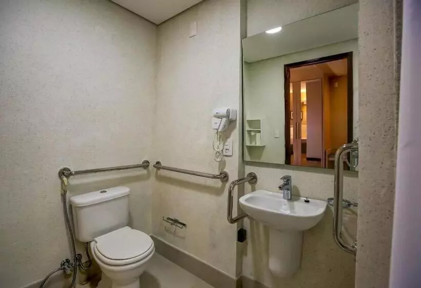 استودیوی استاندارد, Comfort Suites Brasilia