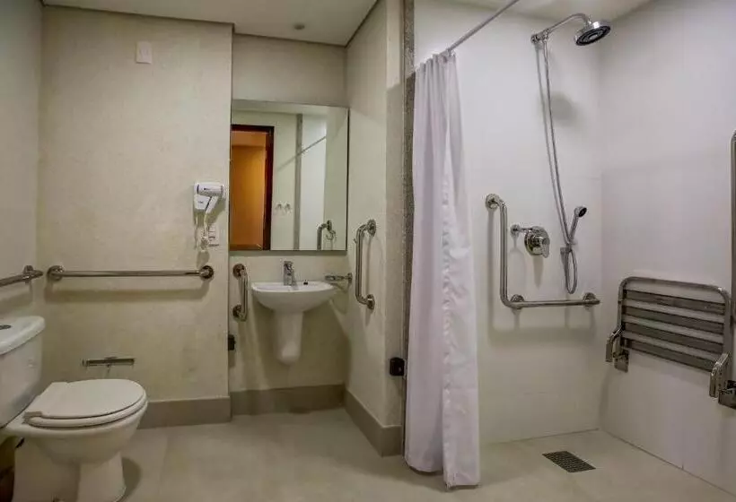استودیوی استاندارد, Comfort Suites Brasilia