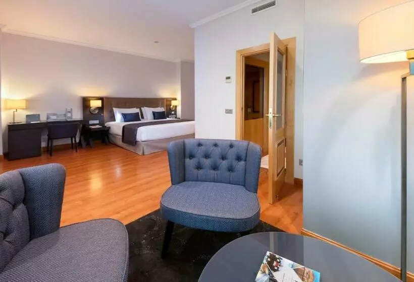 اتاق استاندارد سه نفره, Eurostars Madrid Foro