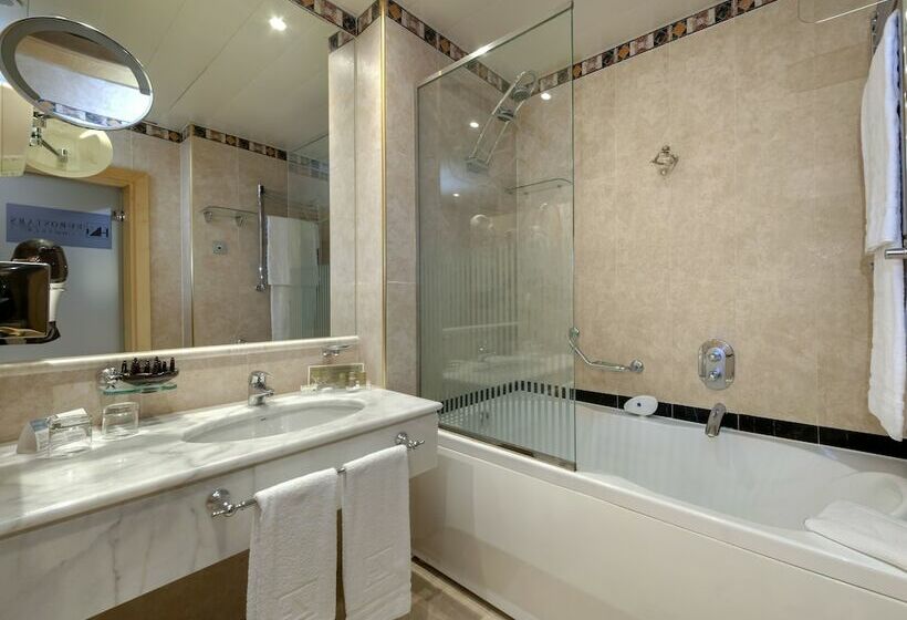 غرفة قياسية ثلاثية, Eurostars Madrid Foro