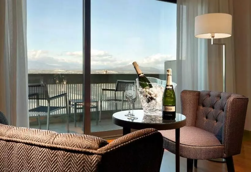 اتاق سوپریور با تخت بزرگ, Eurostars Madrid Foro