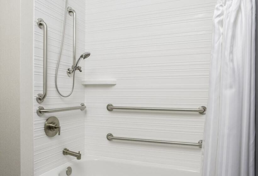 اتاق دلوکس مخصوص معلولین, Hilton Garden Inn Phoenix Airport