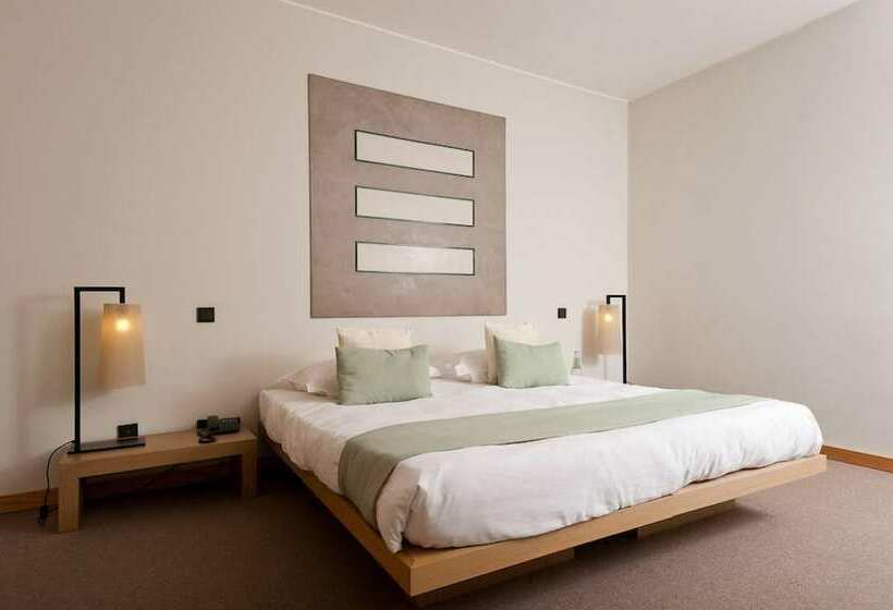 Quarto Estandar Individual, Miravillas