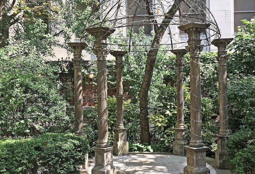キングサイズベッドのスイートルーム, Morris House