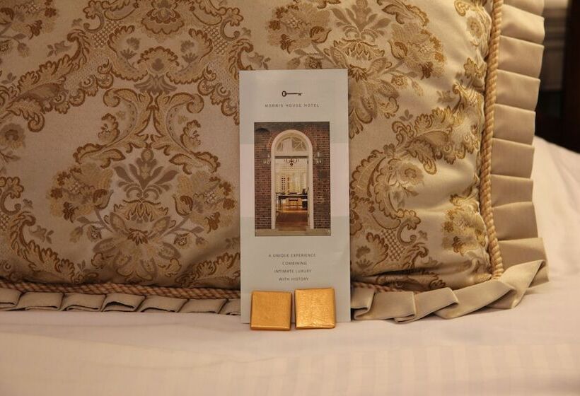 带大床的套房, Morris House
