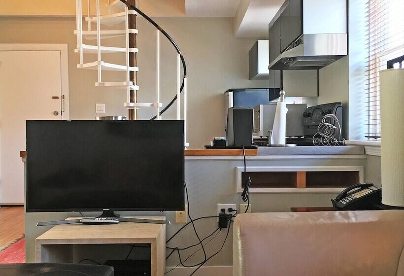 キングサイズベッドのスイートルーム, Morris House