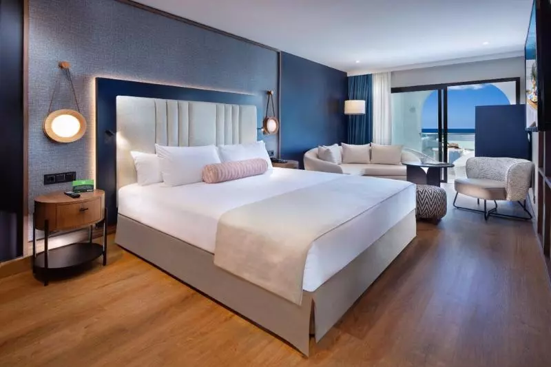 سوییت جونیور با چشم‌انداز استخر, Princess Inspire Tenerife - Adults Only (+16)
